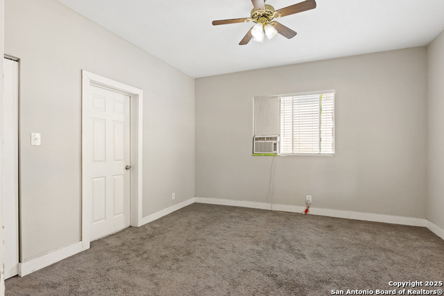 Image 11 of 31 For 323 Roseborough