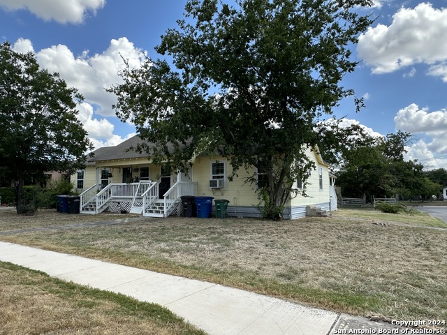 Listing photo id 1 for 2456 Cincinnati