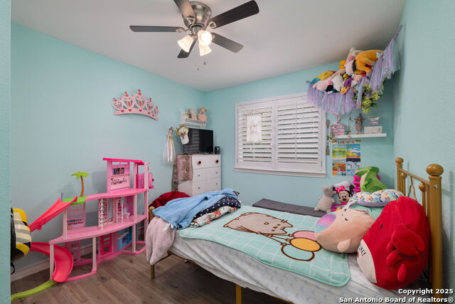 Listing photo id 16 for 9711 Doefield