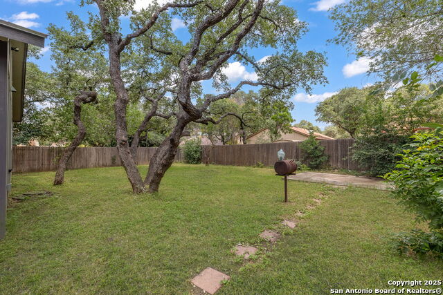 Listing photo id 20 for 9711 Doefield