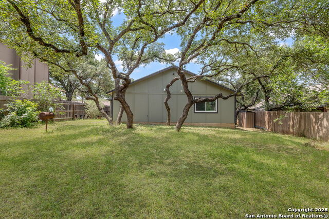 Listing photo id 21 for 9711 Doefield
