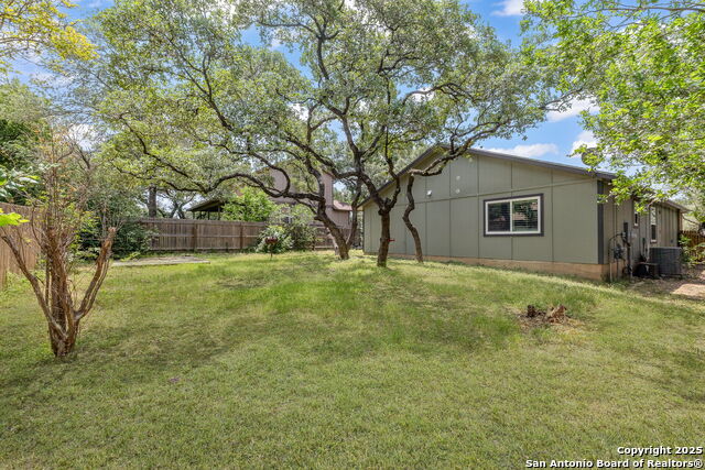 Listing photo id 22 for 9711 Doefield