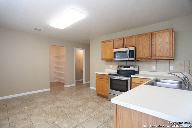 Image 11 of 25 For 7 Brieley Ln