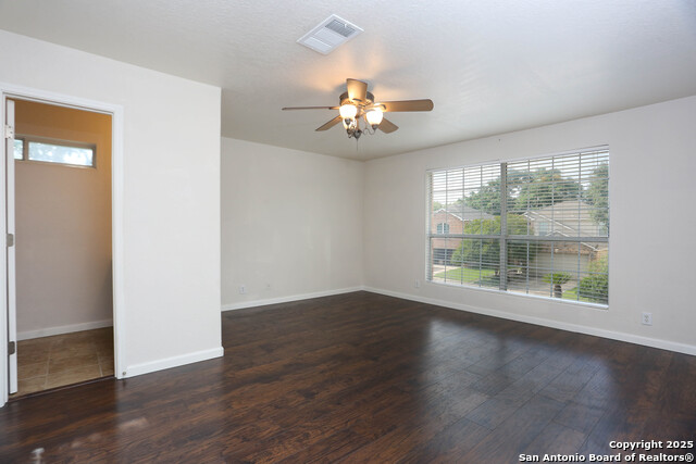 Image 12 of 25 For 7 Brieley Ln