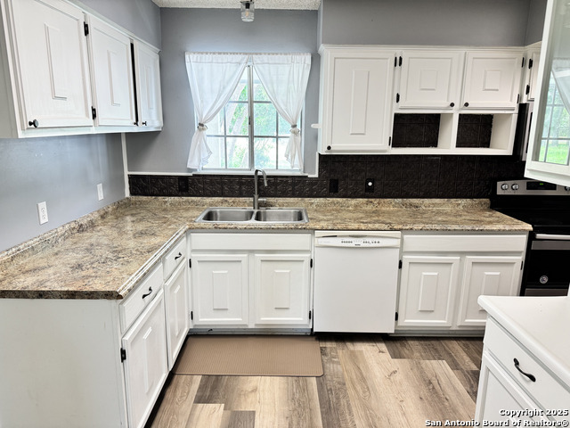 Image 9 of 18 For 1665 Sparkman
