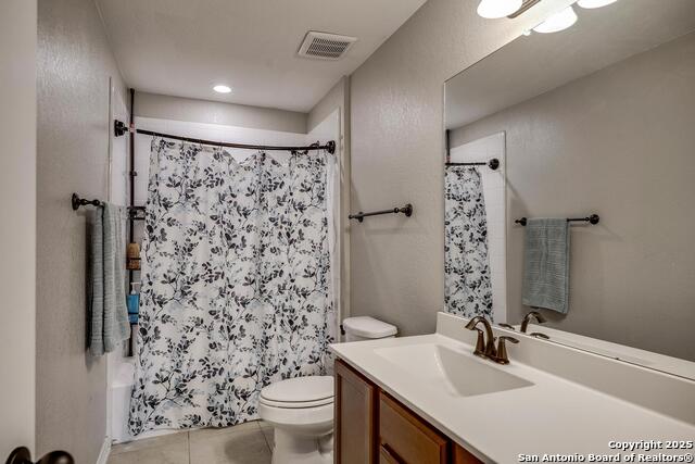 Listing photo id 18 for 7814 Emmeline