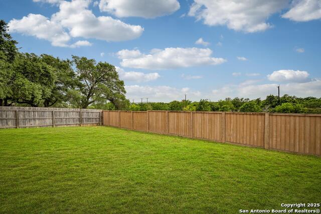 Listing photo id 25 for 7814 Emmeline