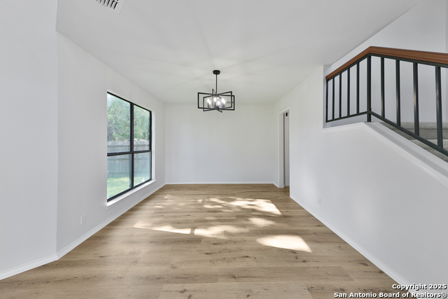 Listing photo id 11 for 16415 Old Stable