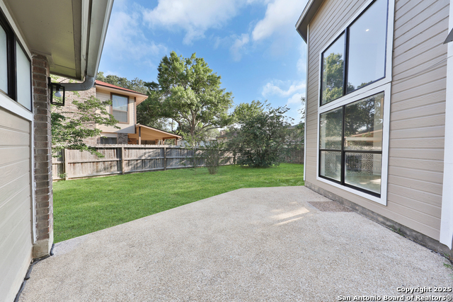 Listing photo id 34 for 16415 Old Stable