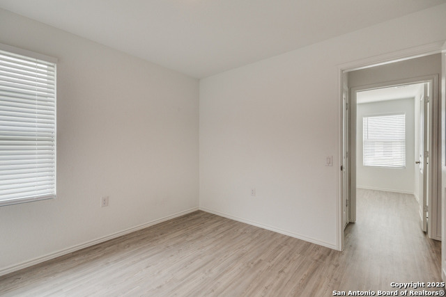 Listing photo id 13 for 9435 Tarbutton