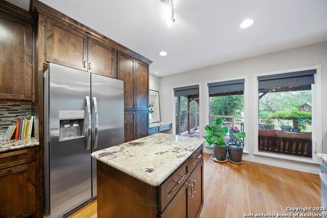 Image 15 of 39 For 131 Larchmont