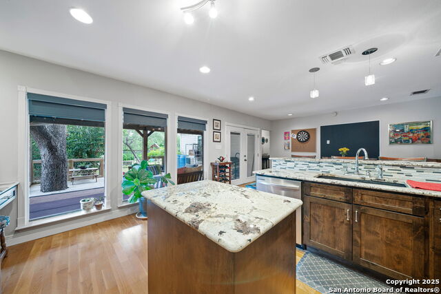 Image 16 of 39 For 131 Larchmont