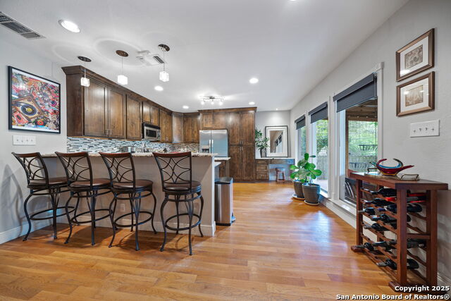 Image 19 of 39 For 131 Larchmont