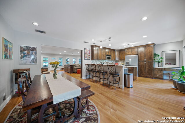 Image 20 of 39 For 131 Larchmont