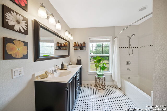 Image 27 of 39 For 131 Larchmont