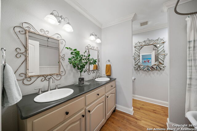 Image 32 of 39 For 131 Larchmont