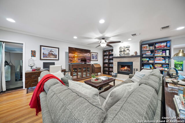 Image 7 of 39 For 131 Larchmont