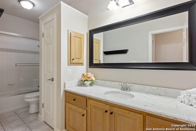 Listing photo id 14 for 36 Silverhorn