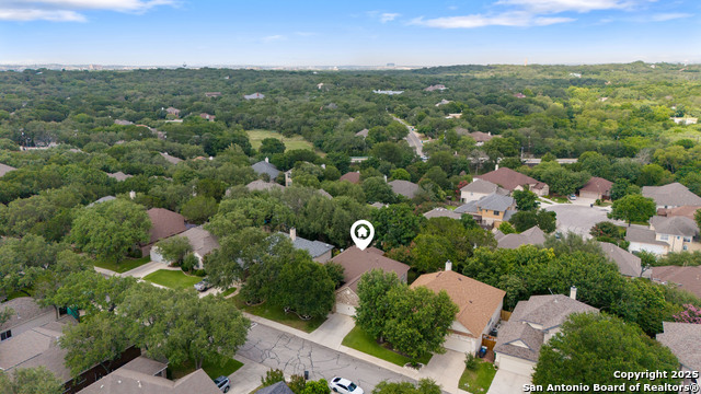 Listing photo id 23 for 36 Silverhorn