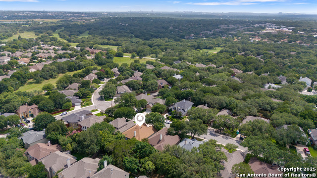 Listing photo id 24 for 36 Silverhorn