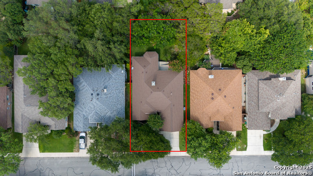 Listing photo id 25 for 36 Silverhorn