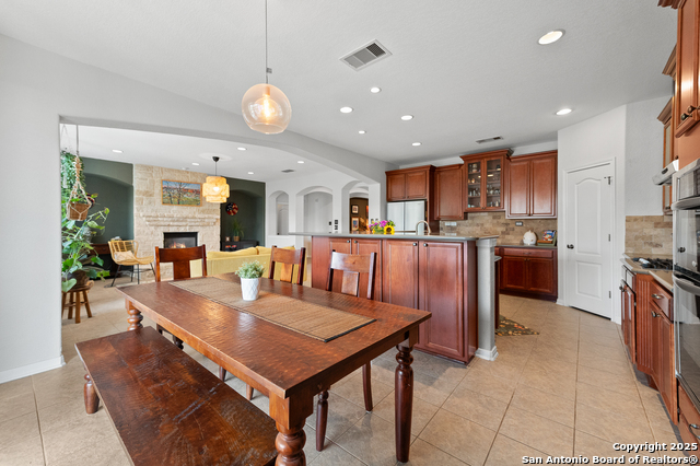 Image 14 of 39 For 1222 Ashbury Bay