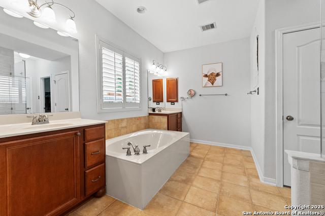 Image 9 of 39 For 1222 Ashbury Bay
