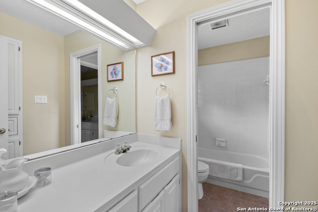 Image 31 of 49 For 8519 Alydar Cir