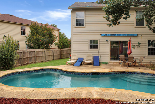 Listing photo id 32 for 7527 Escada Crest