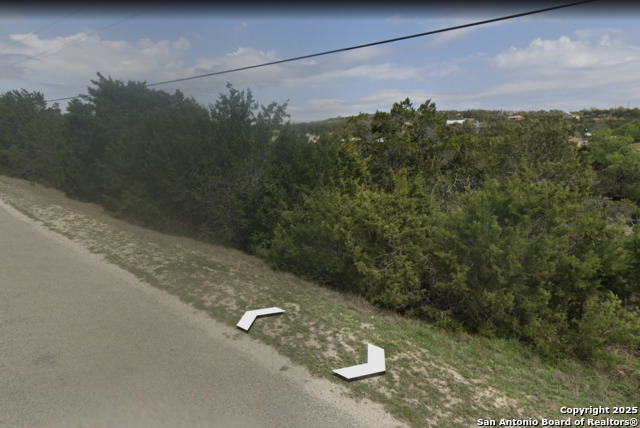 Listing photo id 3 for 1643 Desiree