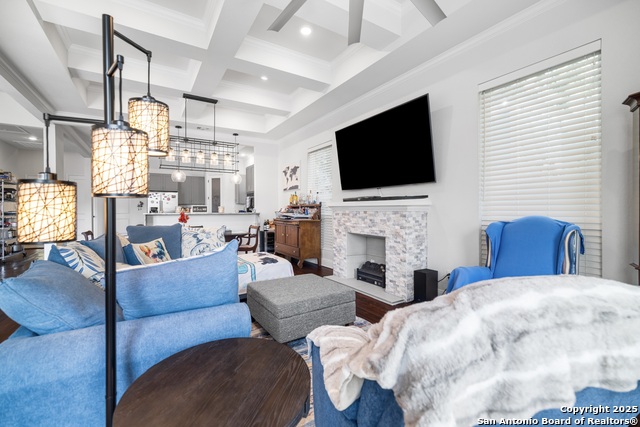 Listing photo id 9 for 1219 Olive