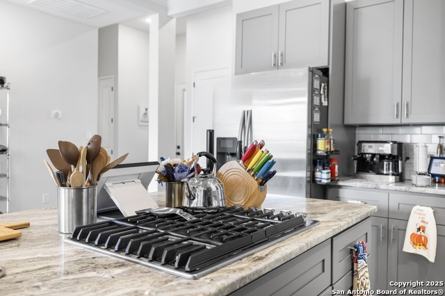 Listing photo id 13 for 1219 Olive