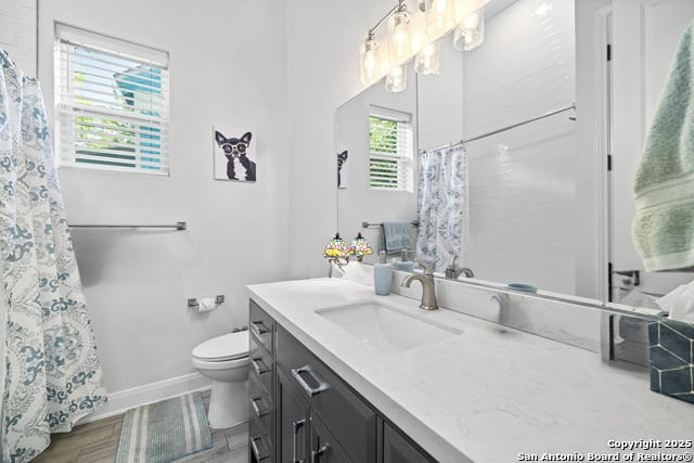 Listing photo id 17 for 1219 Olive