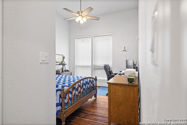 Listing photo id 19 for 1219 Olive
