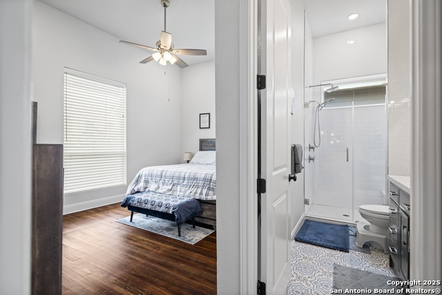 Listing photo id 25 for 1219 Olive