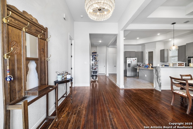 Listing photo id 2 for 1219 Olive