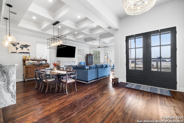 Listing photo id 4 for 1219 Olive
