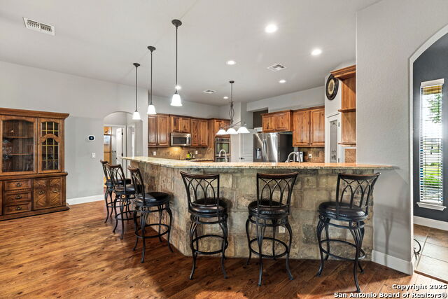 Listing photo id 10 for 2299 Sun Chase