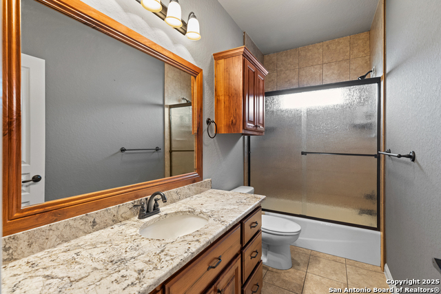 Listing photo id 23 for 2299 Sun Chase
