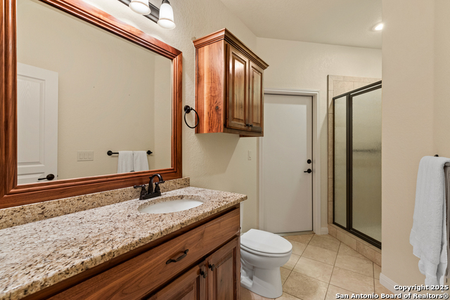Listing photo id 25 for 2299 Sun Chase