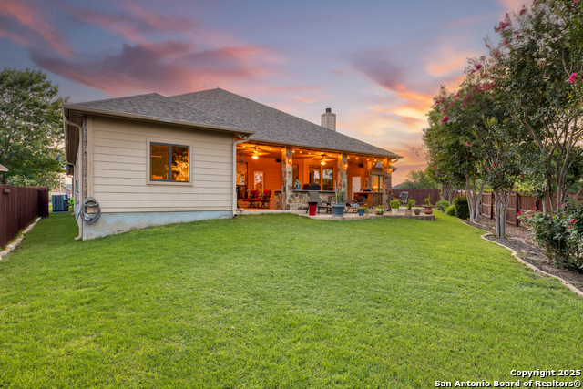 Listing photo id 28 for 2299 Sun Chase