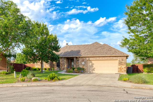 Listing photo id 3 for 2299 Sun Chase