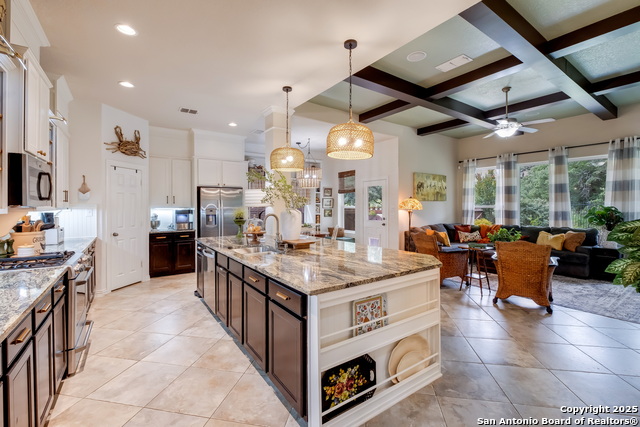 Details for 10627 Larch Grove Ct, Helotes, TX 78023