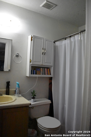 Listing photo id 8 for 8328 Morning Grove