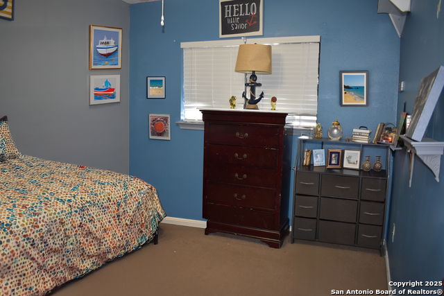 Listing photo id 11 for 8328 Morning Grove