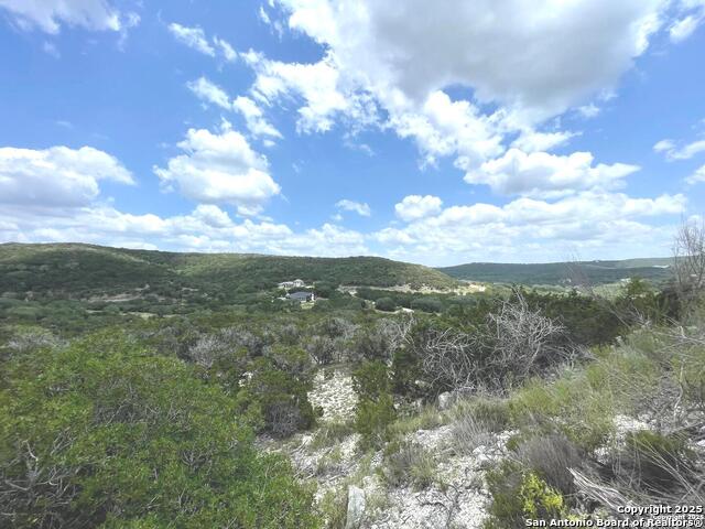 Listing photo id 13 for 218 Pr 1748