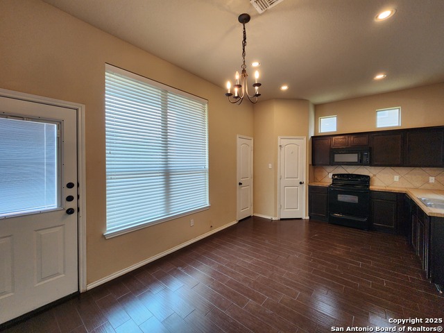 Image 11 of 22 For 305 Rosalie Dr