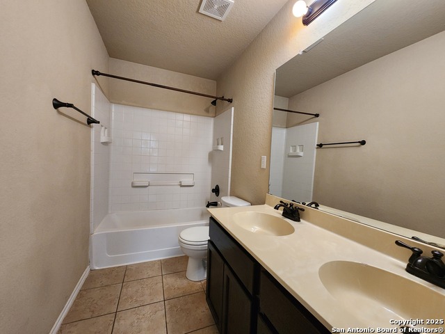 Image 18 of 22 For 305 Rosalie Dr