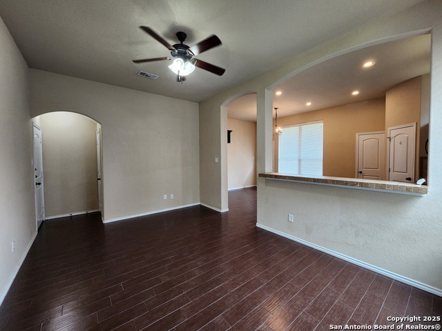 Image 4 of 22 For 305 Rosalie Dr