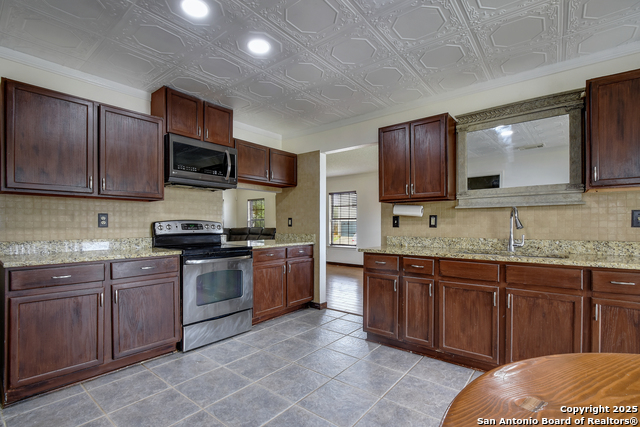 Image 9 of 35 For 16624 Blanco Ky
